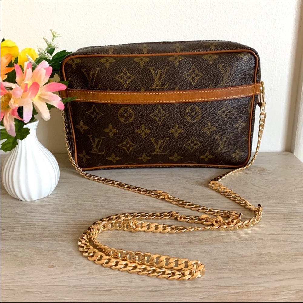 Authentic Louis Vuitton clutch crossbody